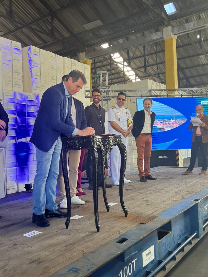 Secretário Ernani Polo destacou que a iniciativa de reverter o valor da área em obras é uma inovação