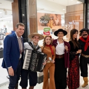 Ação da Ganha-Ganha Farroupilha no Canoas Shopping
